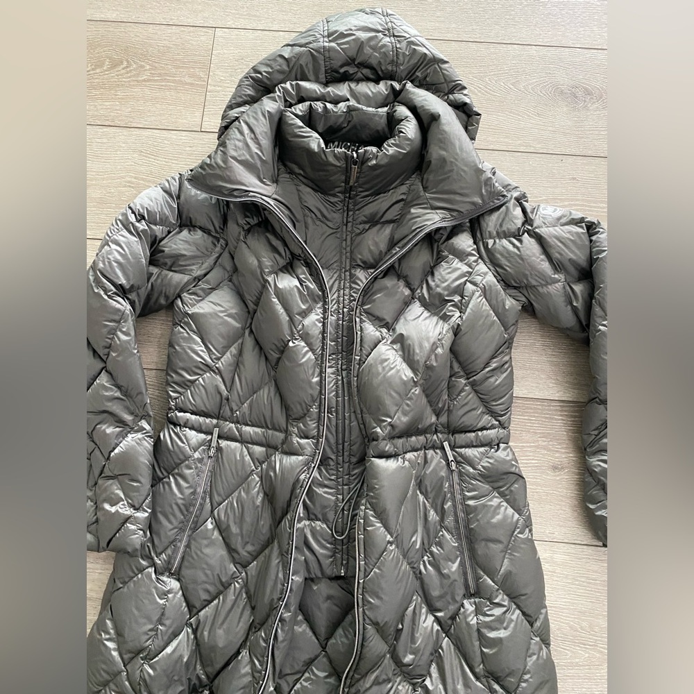 Michael Kors packable down fill jacket women like new